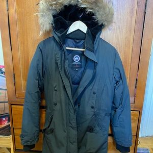 Women’s Canada Goose Mid-Length Jacket